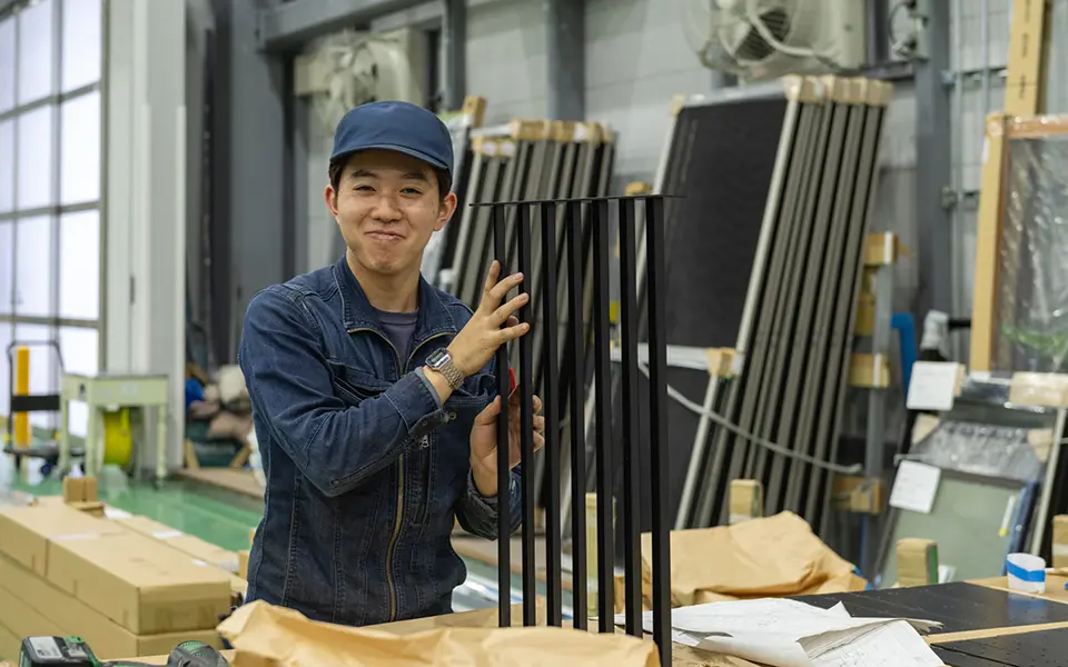 京都から世界へ。住宅用サッシ、ビル用サッシ、建築用製作金物等の加工、製造、販売ならウエダにお任せください。自社工場で高品質・短納期・オーダーメイドなものづくり。